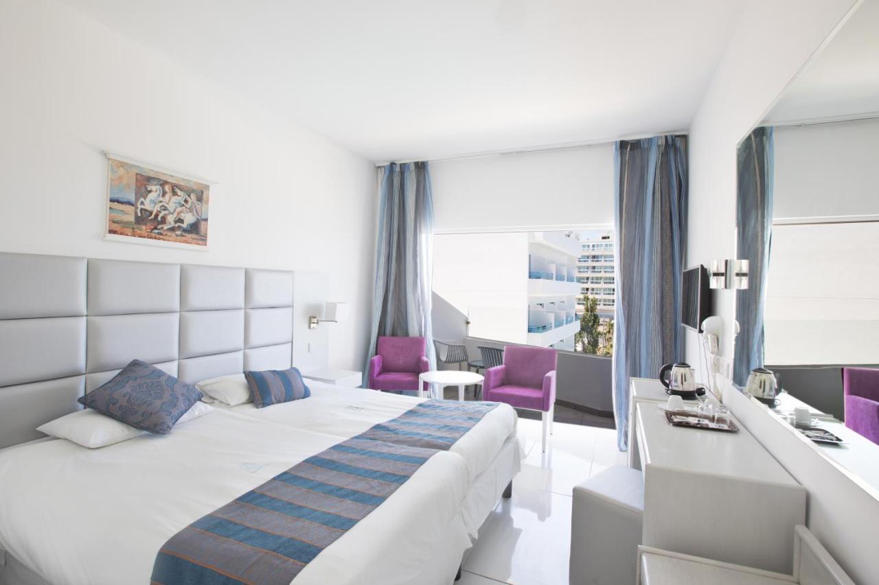 Standard Double or Twin Room with Side Sea View,1350620866:JPEG